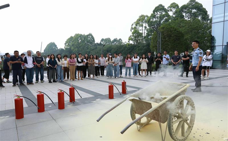 专题培训提高安全意识，，，，，，，应急演练夯实安全技能 ——兴蜀设计集团开展“安全咨询日”活动