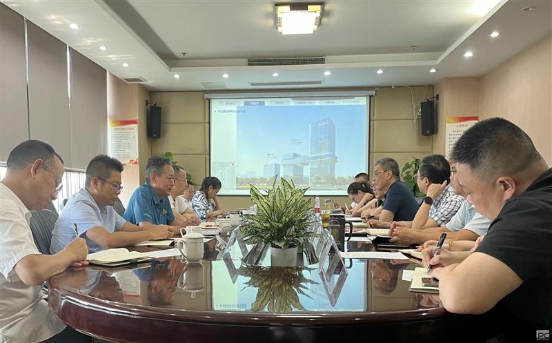 中成集团与四川南宫ng28相信品牌力量置业集团进行座谈交流